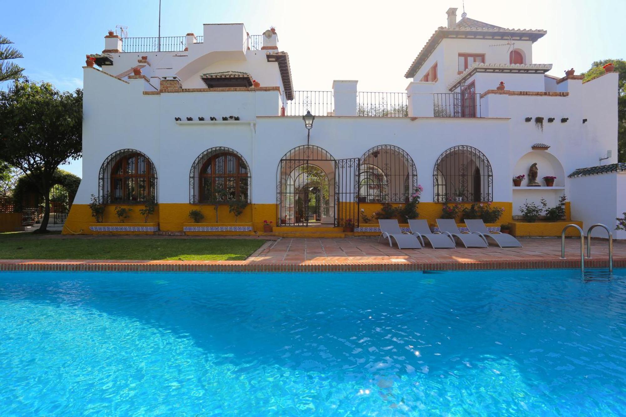 Villa Clavero Nine Premium Apt Malaga Luaran gambar